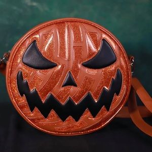 Love Pain & Stitches Concha Jack o lantern pumpkin bag